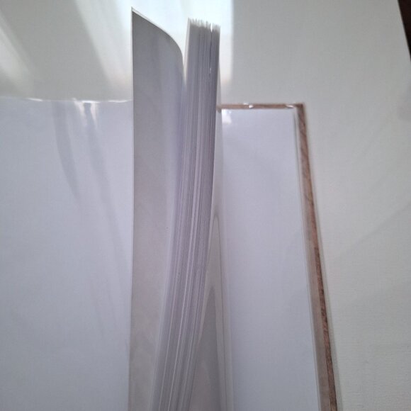 Wanderlust 30 Page Scrapbook NWT - Picture 4 of 4